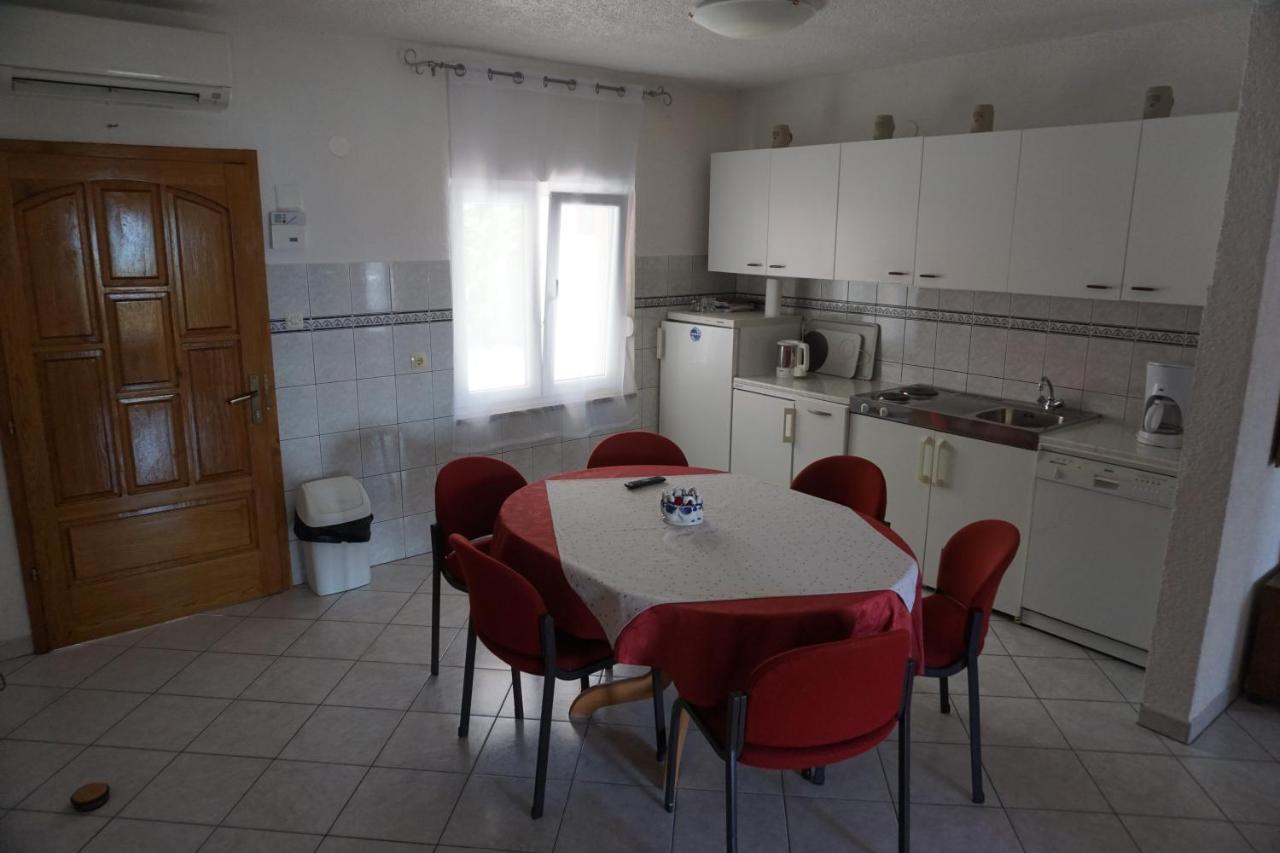 Spacious Comfort Apartment Duce Luaran gambar
