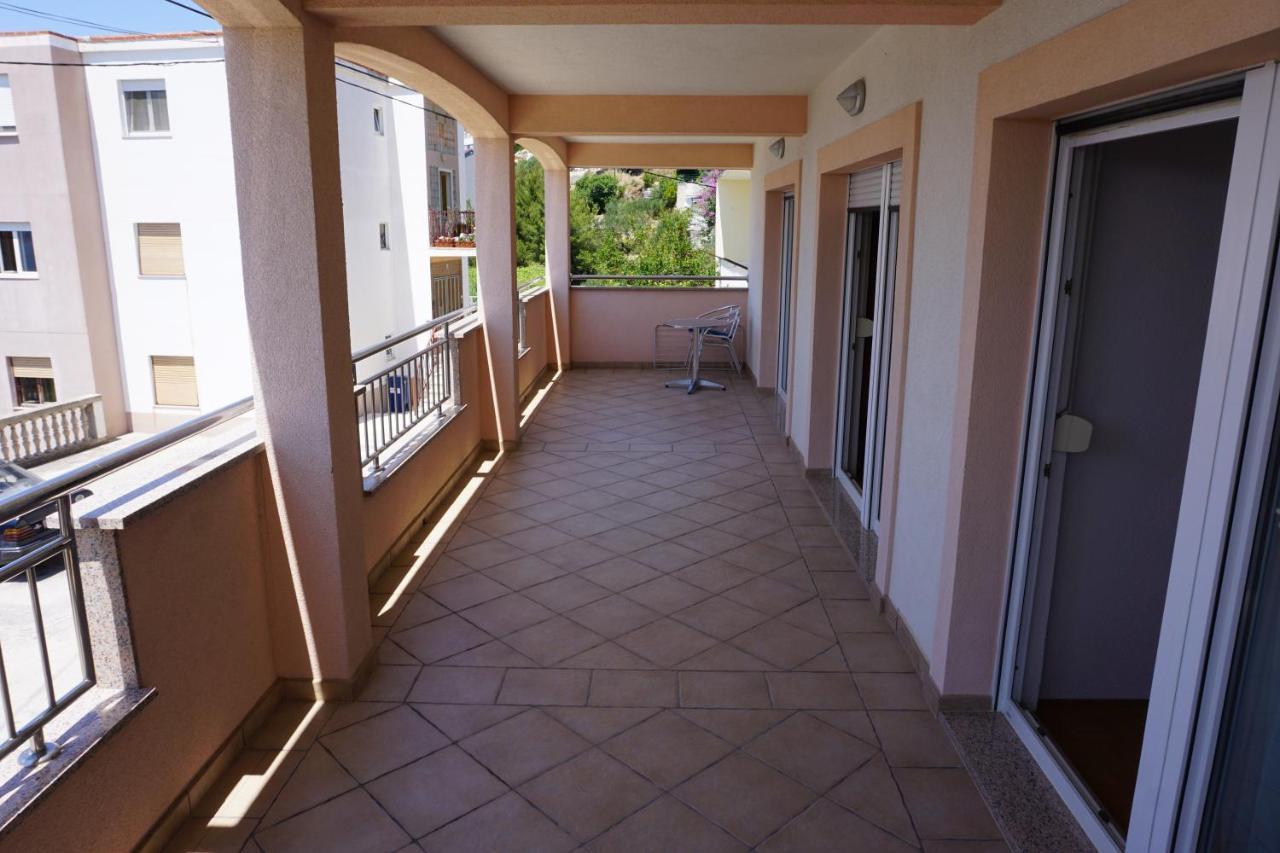 Spacious Comfort Apartment Duce Luaran gambar