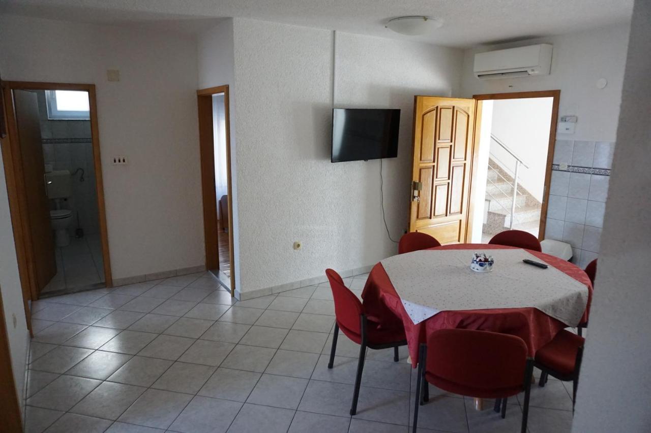 Spacious Comfort Apartment Duce Luaran gambar
