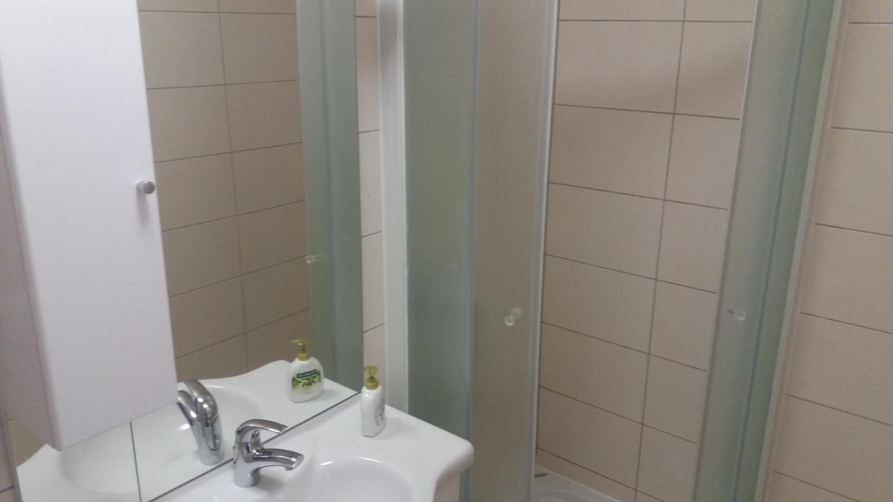 Spacious Comfort Apartment Duce Luaran gambar