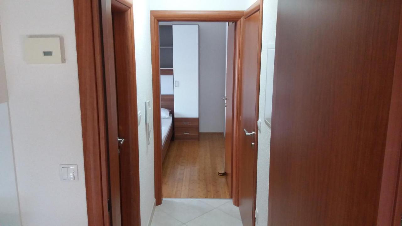 Spacious Comfort Apartment Duce Luaran gambar